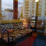 Famille Au Coeur De Lisbonne Apartamento *