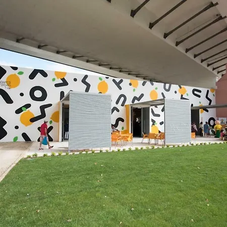 Famille Au Coeur De Lisbonne * Лиссабон