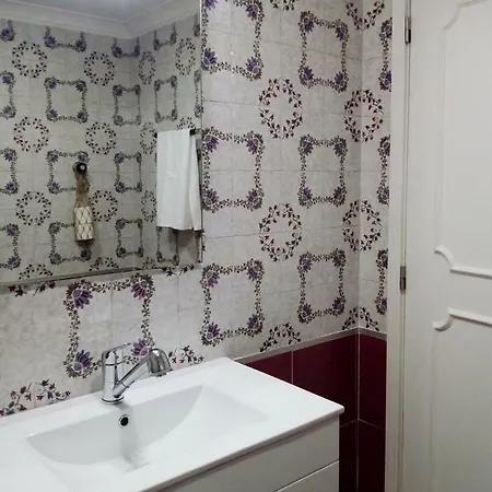 Famille Au Coeur De Lisbonne *